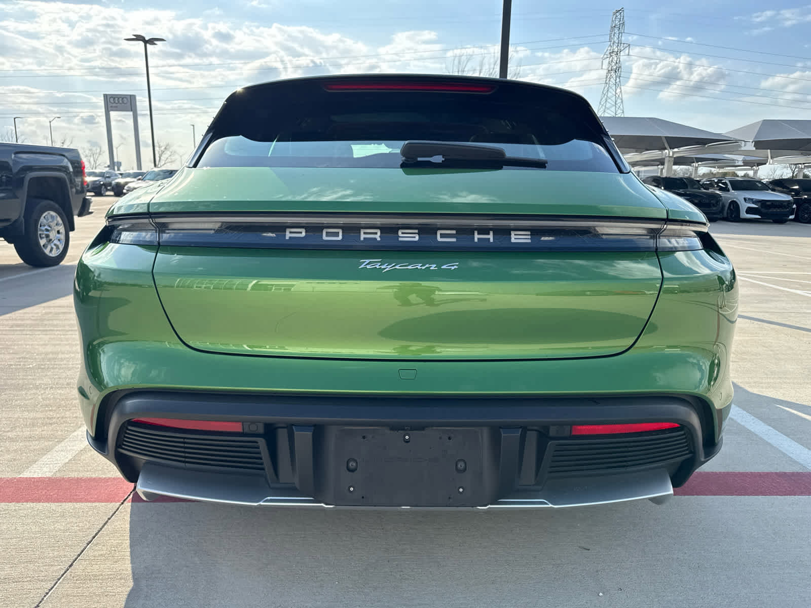 Used 2022 Porsche Taycan 4 Cross Turismo image 8