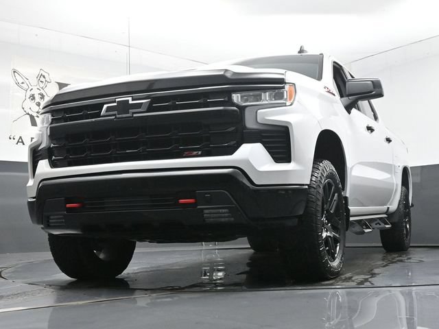 Used 2022 Chevrolet Silverado 1500 LT Trail Boss w/ Convenience Package II AWD/4WD image 4