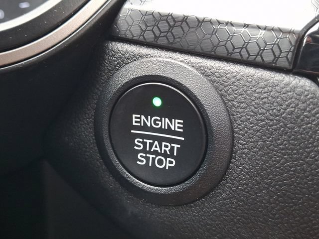Certified 2022 Ford Escape SEL w/ SEL Stealth AWD Package image 23