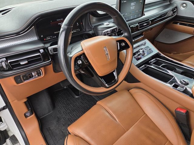 Used 2023 Lincoln Aviator Black Label w/ Dynamic Handling Package AWD/4WD image 27