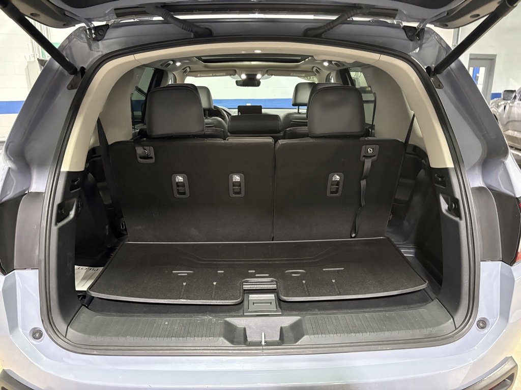 Used 2025 Honda Pilot Elite image 25