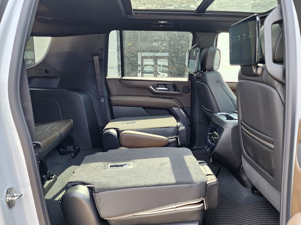New 2026 GMC Yukon XL Denali Ultimate AWD/4WD image 56