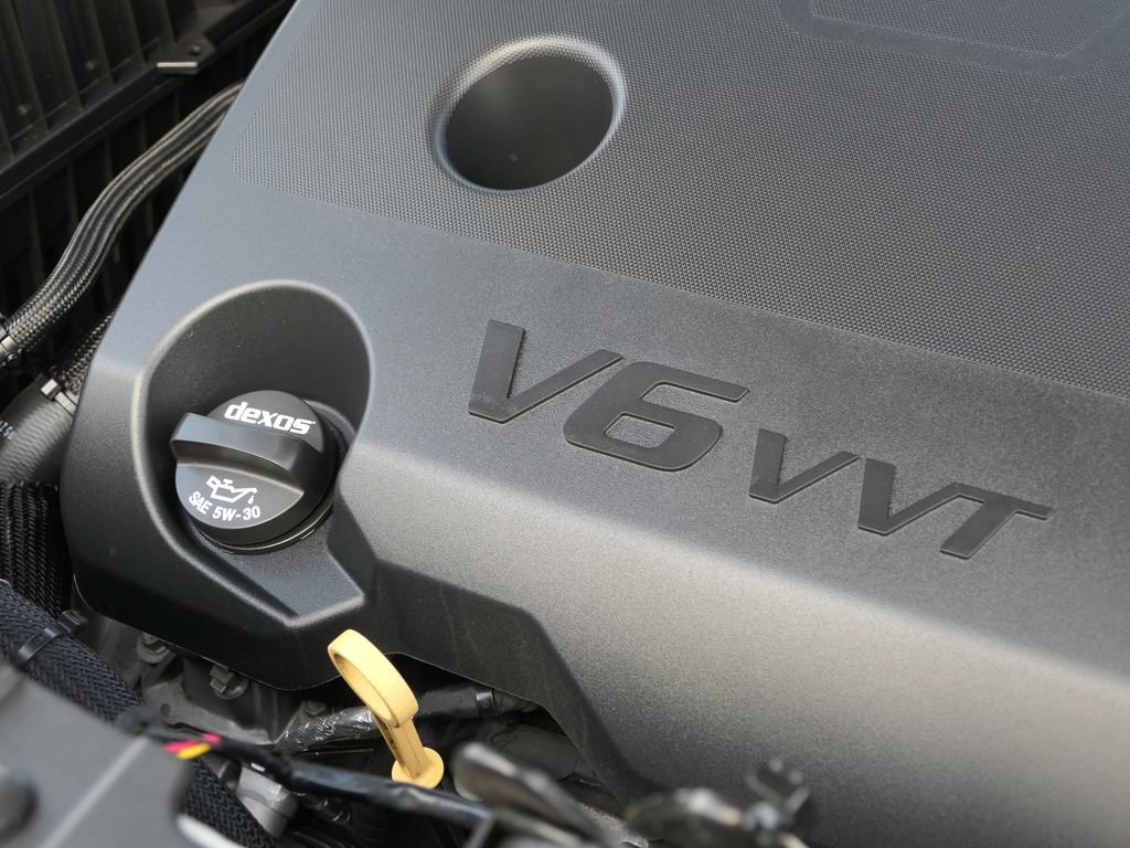 Used 2020 Chevrolet Traverse RS FWD image 30