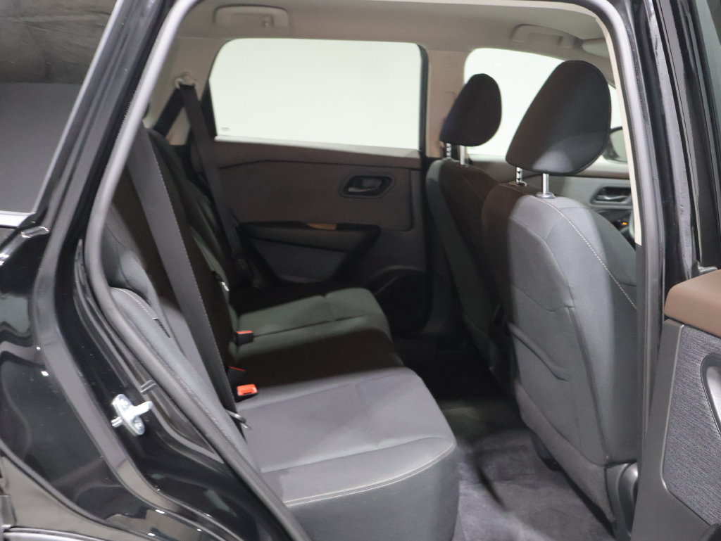 Used 2023 Nissan Rogue S AWD/4WD image 20