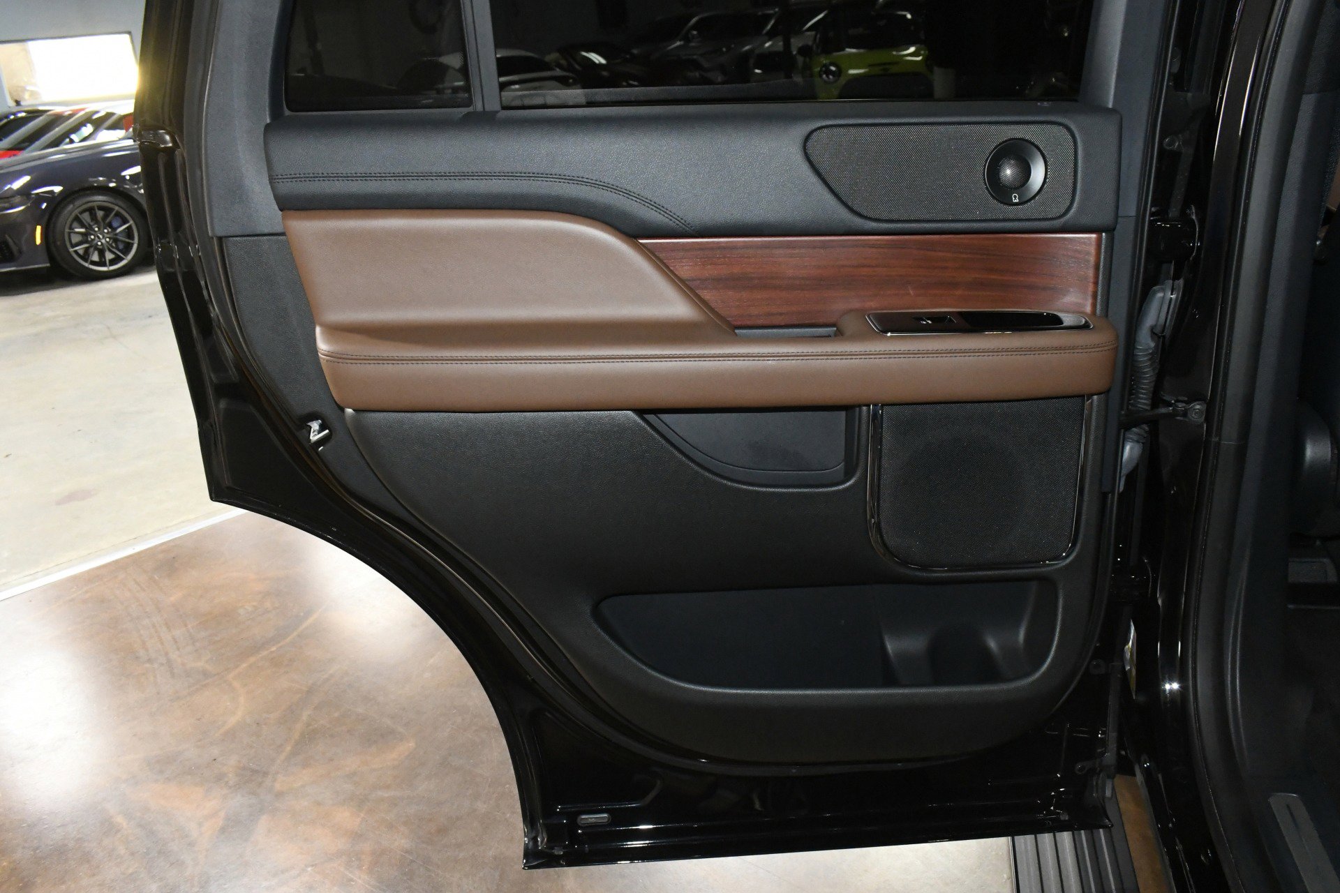 Used 2023 Lincoln Navigator Reserve image 43