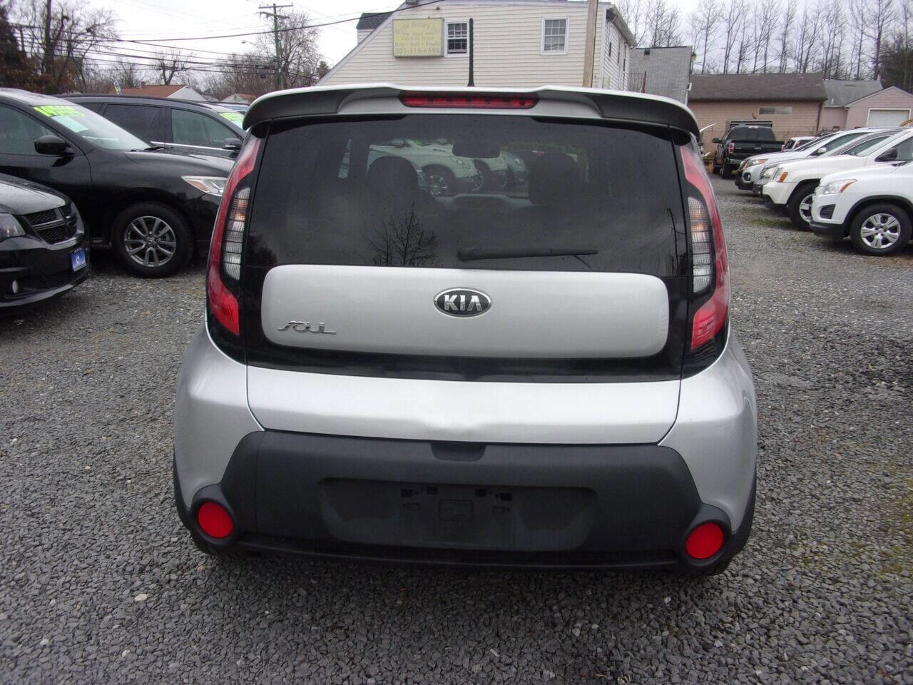 Used 2015 Kia Soul Base 4dr Crossover 6M image 5