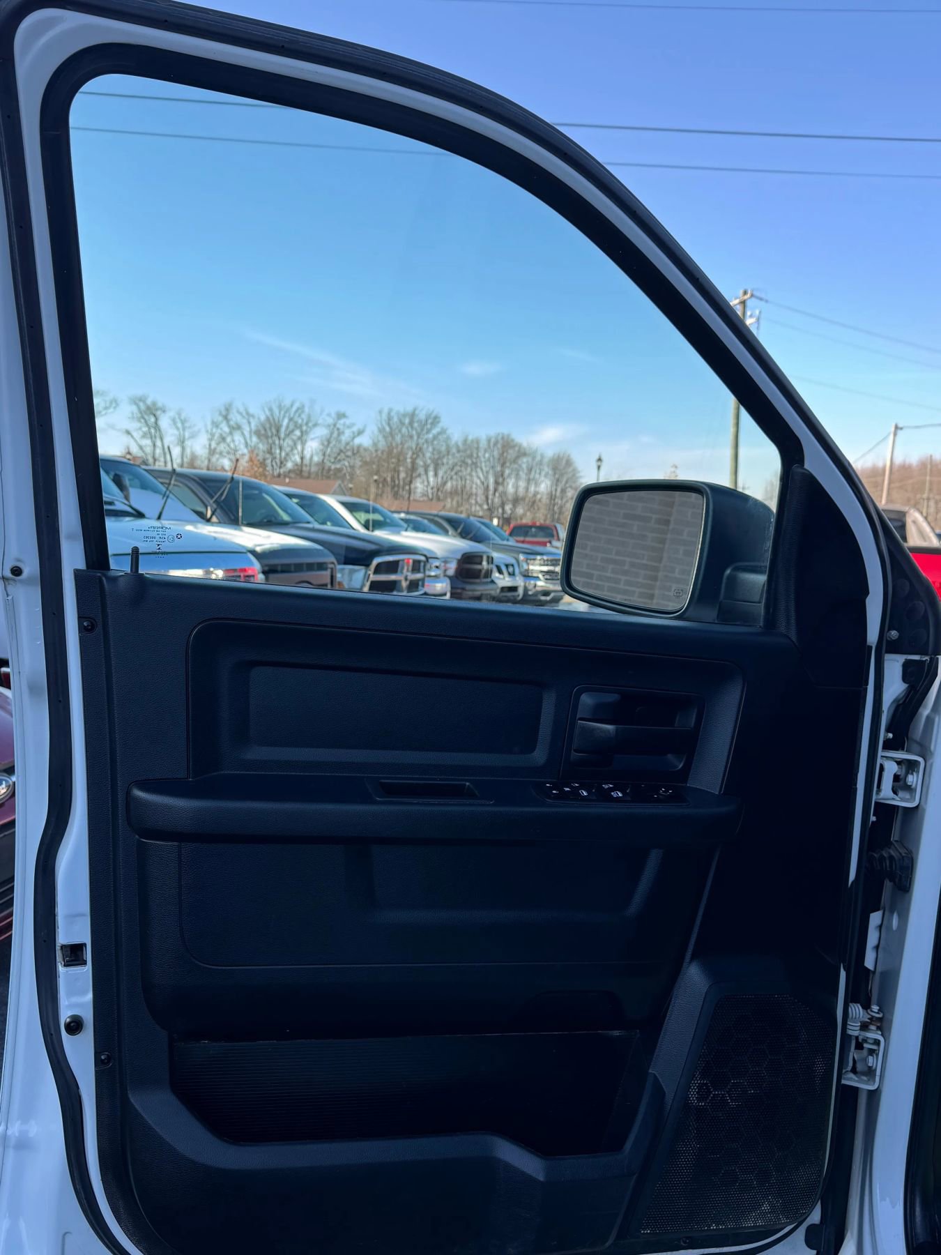 Used 2013 RAM 2500 Tradesman w/ Chrome Appearance Group AWD/4WD image 12