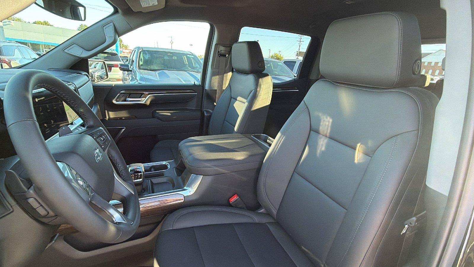 New 2026 Chevrolet Silverado 1500 RST AWD/4WD image 17