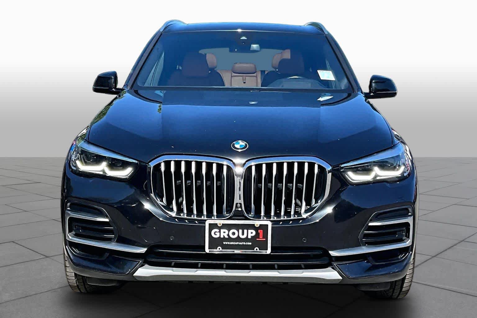 Used 2023 BMW X5 xDrive40i w/ Premium Package AWD/4WD image 4