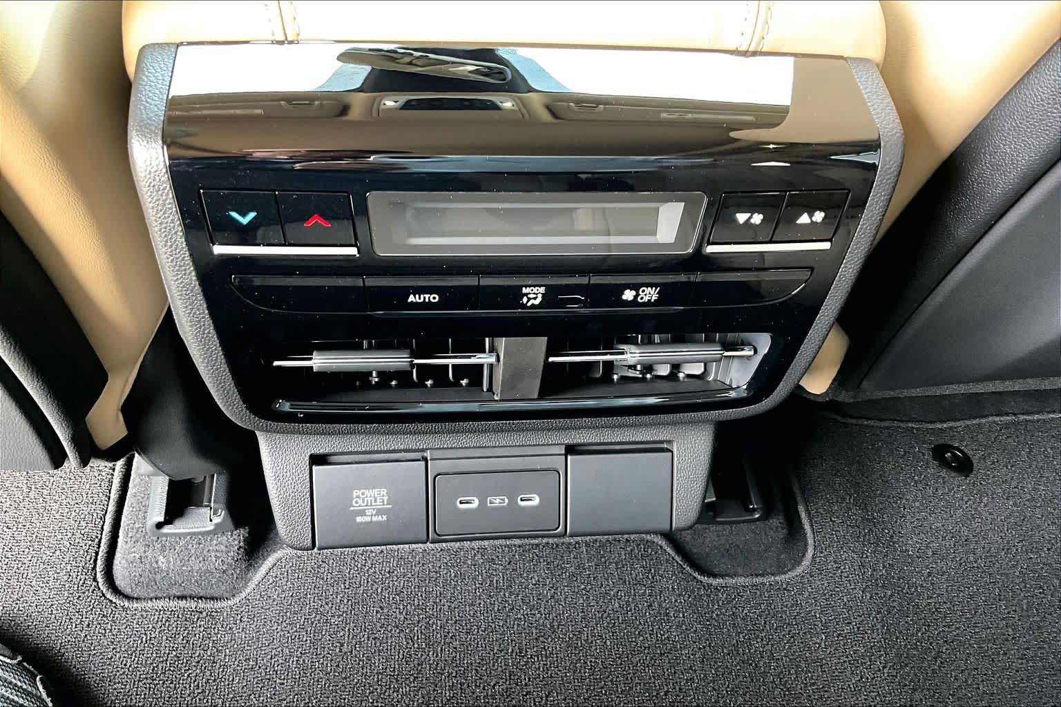Certified 2026 Acura MDX w/ Technology Package FWD image 18