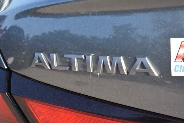 Used 2024 Nissan Altima 2.5 SV FWD image 18