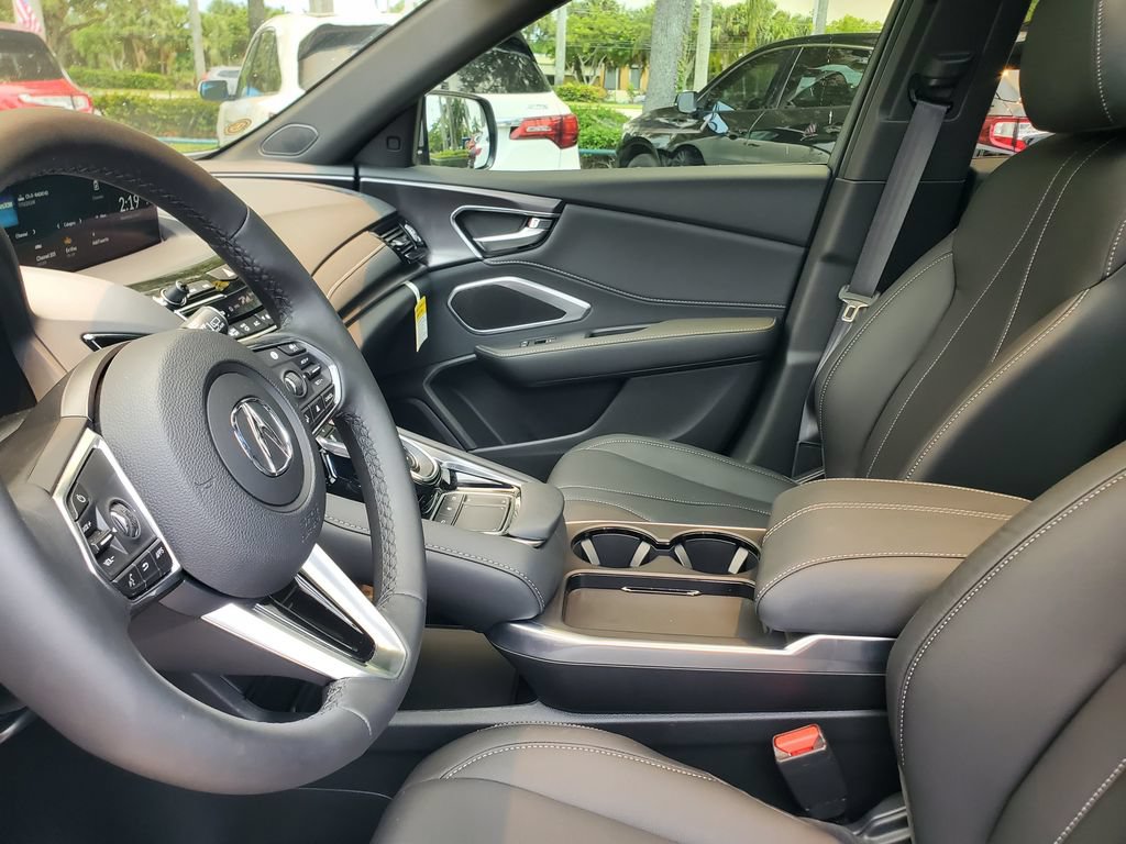 Used 2026 Acura RDX SH-AWD image 16