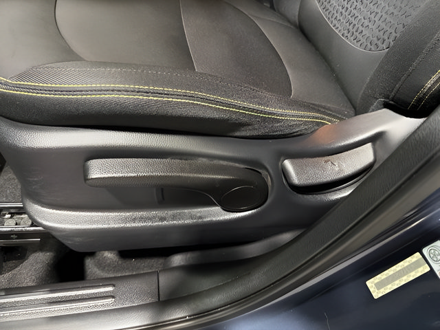 Used 2015 Kia Soul + w/ Audio Package FWD image 14
