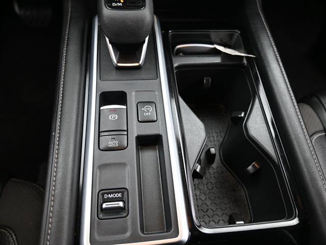 Used 2023 Nissan Pathfinder SL image 14