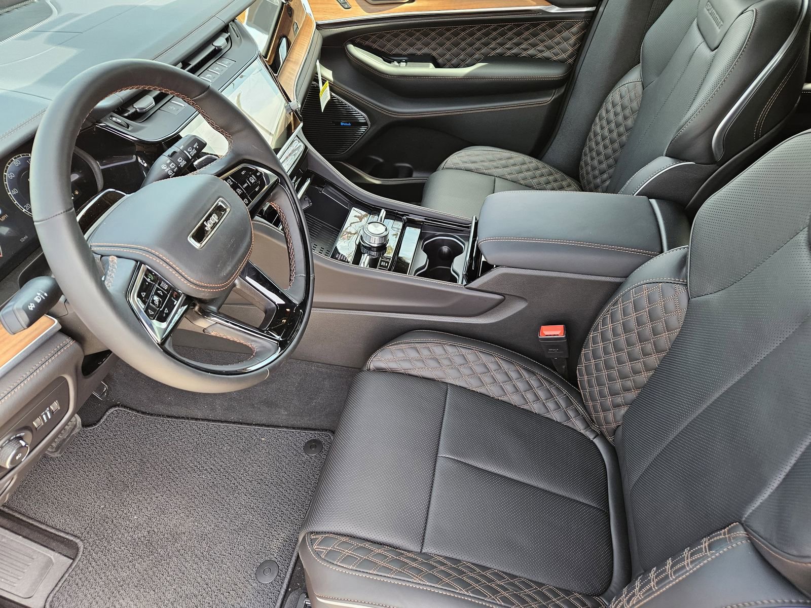 New 2026 Jeep Grand Cherokee L Summit AWD/4WD image 15