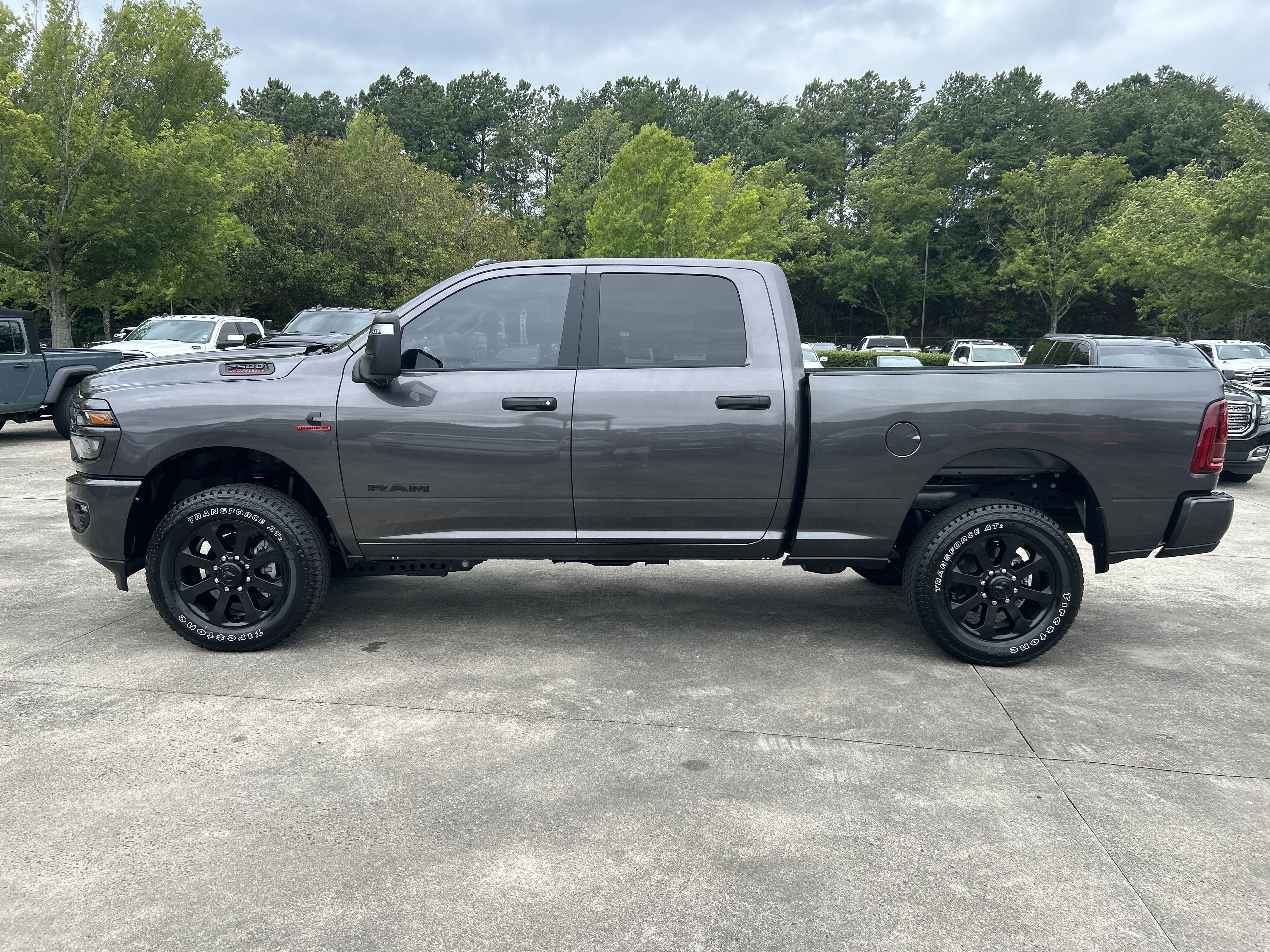 New 2025 RAM 2500 Big Horn AWD/4WD image 4