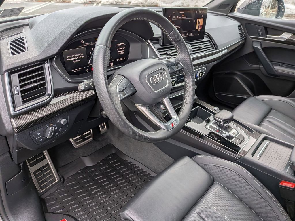 Used 2024 Audi SQ5 Prestige w/ Prestige Package image 11