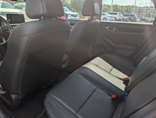 Used 2022 Honda Civic Touring image 12