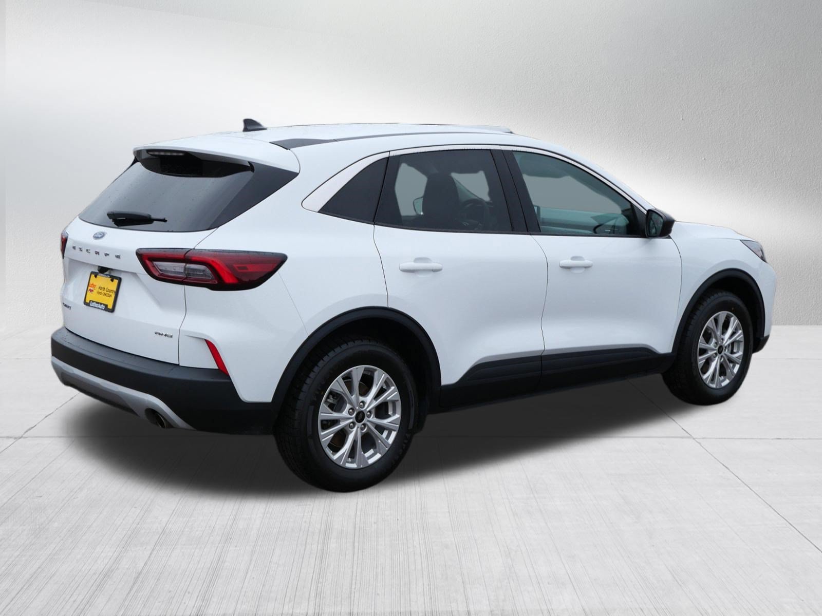 Used 2024 Ford Escape Active AWD/4WD image 7