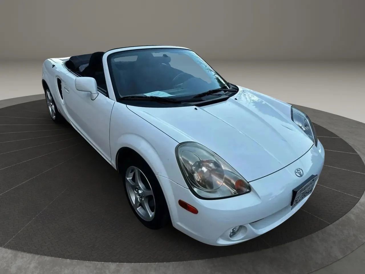 Used 2005 Toyota MR2 image 30
