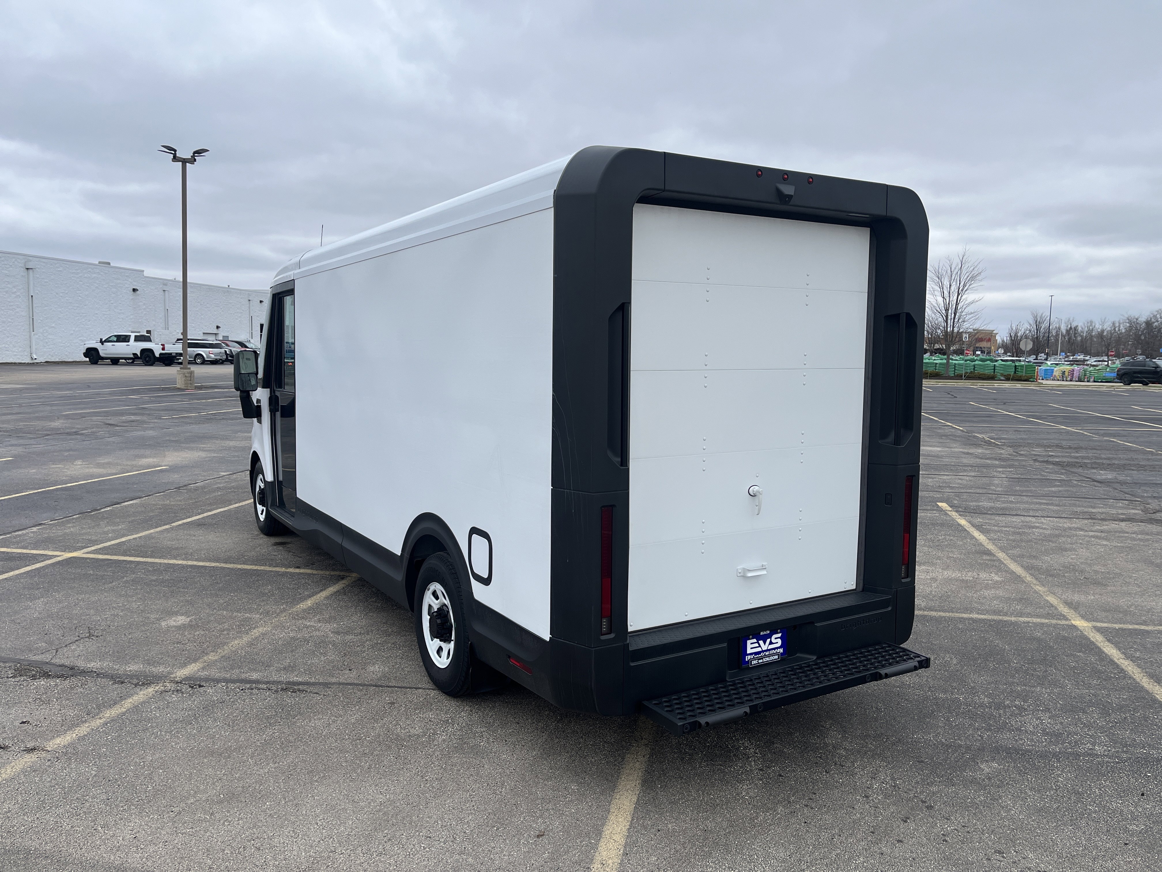 Used 2024 Chevrolet Brightdrop 600 w/ Battery Pack, Max Range image 4