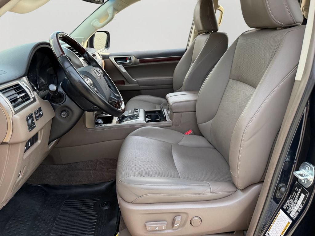 Used 2019 Lexus GX 460 Premium AWD/4WD image 16