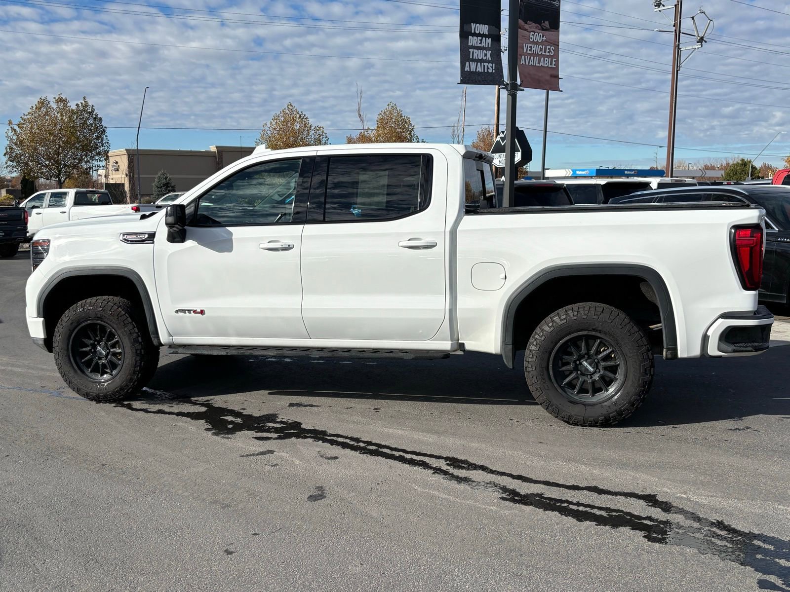 Used 2023 GMC Sierra 1500 AT4 w/ Technology Package image 10