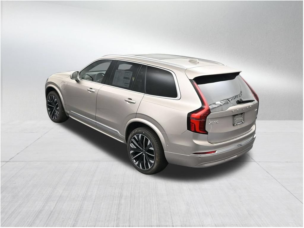 New 2026 Volvo XC90 T8 Plus w/ Protection Package Premier AWD/4WD image 15