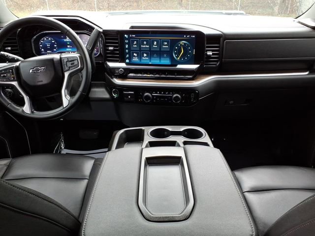 Used 2024 Chevrolet Silverado 2500 LT w/ Z71 Sport Edition image 10