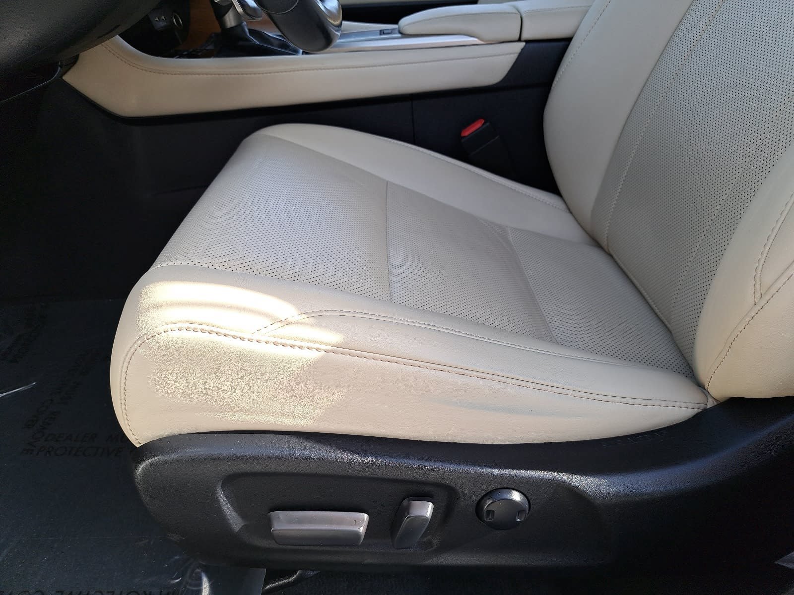 Used 2021 Lexus RX 450h AWD w/ Premium Package image 32