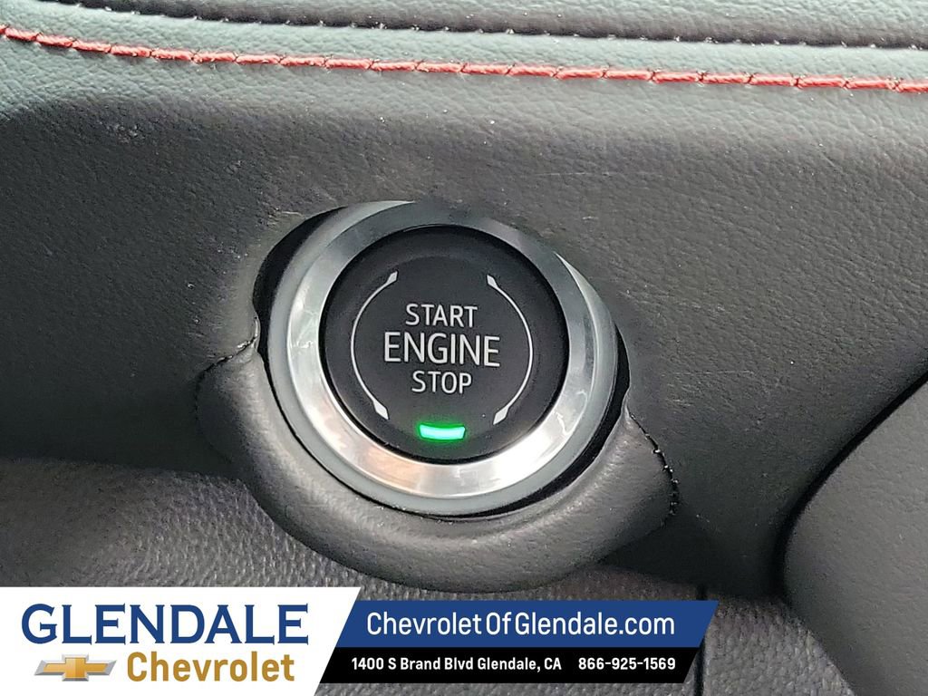 Certified 2025 Chevrolet Suburban RST image 35