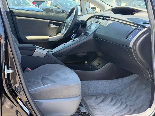 Used 2015 Toyota Prius Two FWD image 19