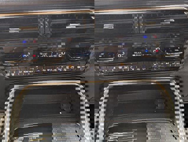 Used 2025 MAZDA CX-70 3.3 Turbo S w/ Premium Package image 29