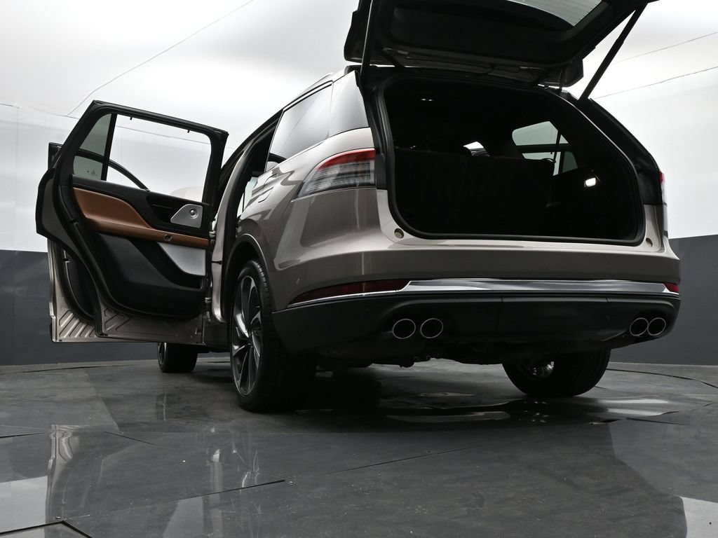 Used 2020 Lincoln Aviator Reserve w/ Equipment Group 202A AWD/4WD image 40