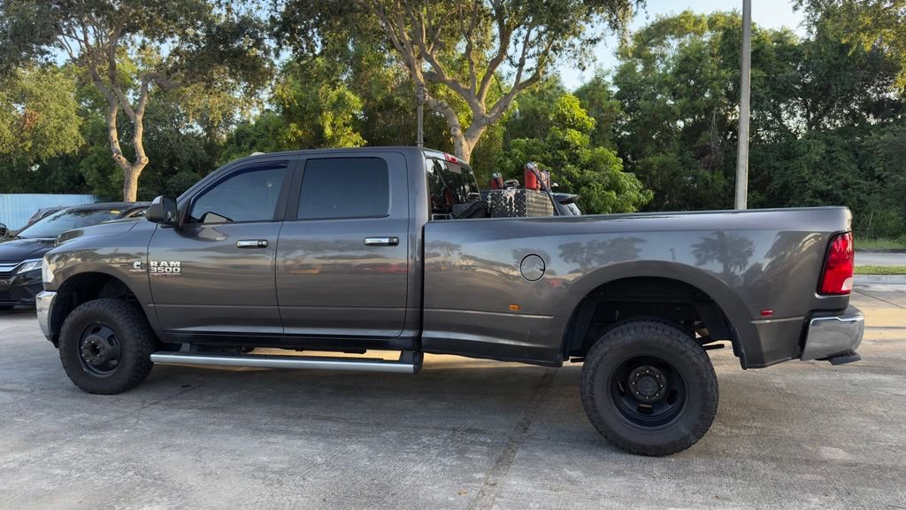 Used 2018 RAM 3500 SLT AWD/4WD image 7