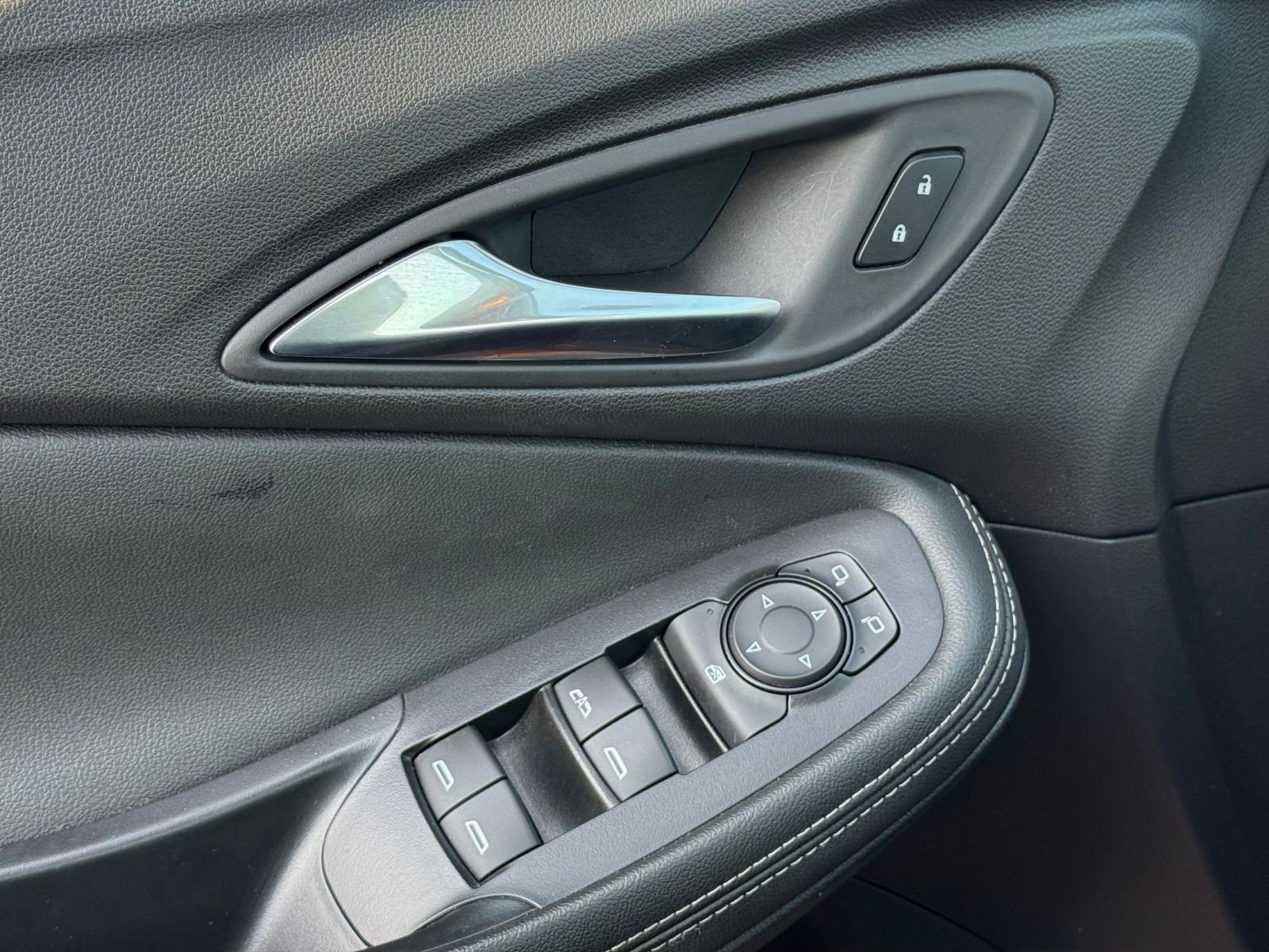 Used 2025 Buick Encore GX Preferred image 20