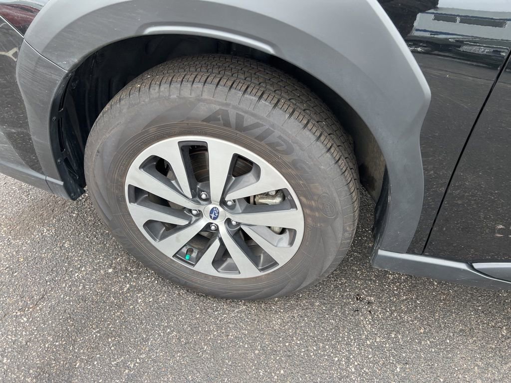 Used 2025 Subaru Outback Premium image 16