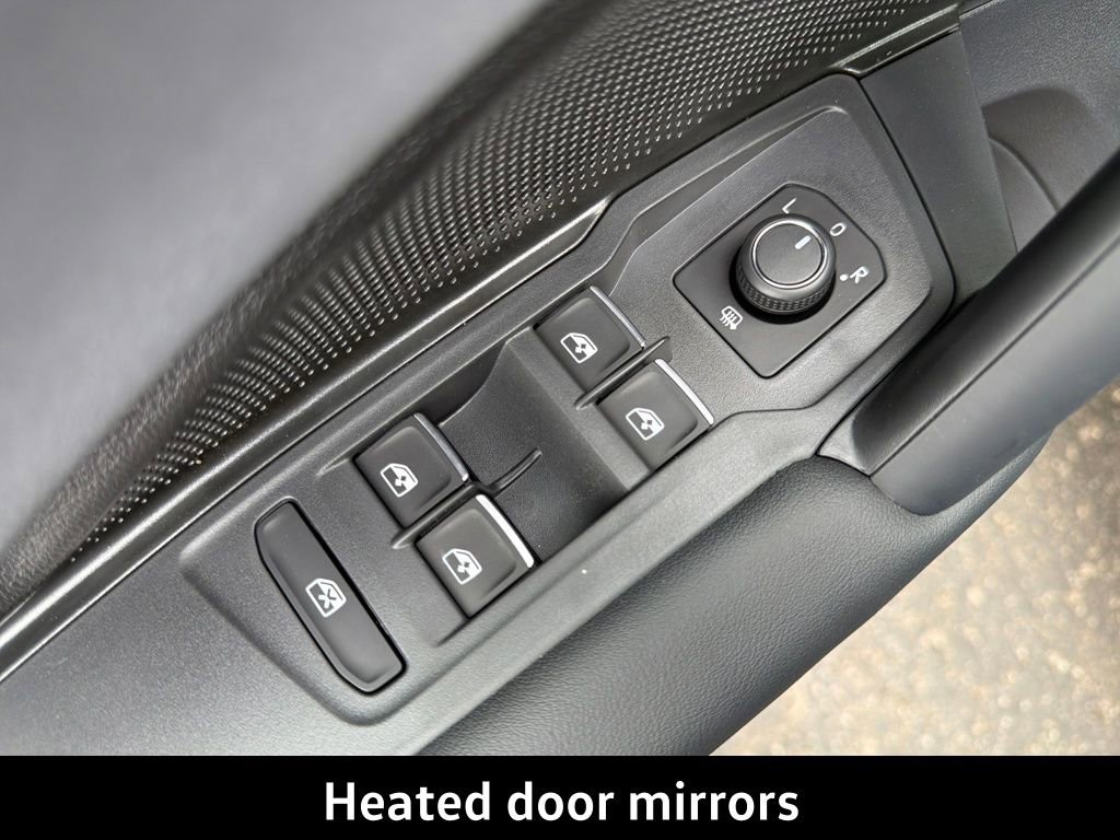 New 2026 Volkswagen Tiguan SE image 13