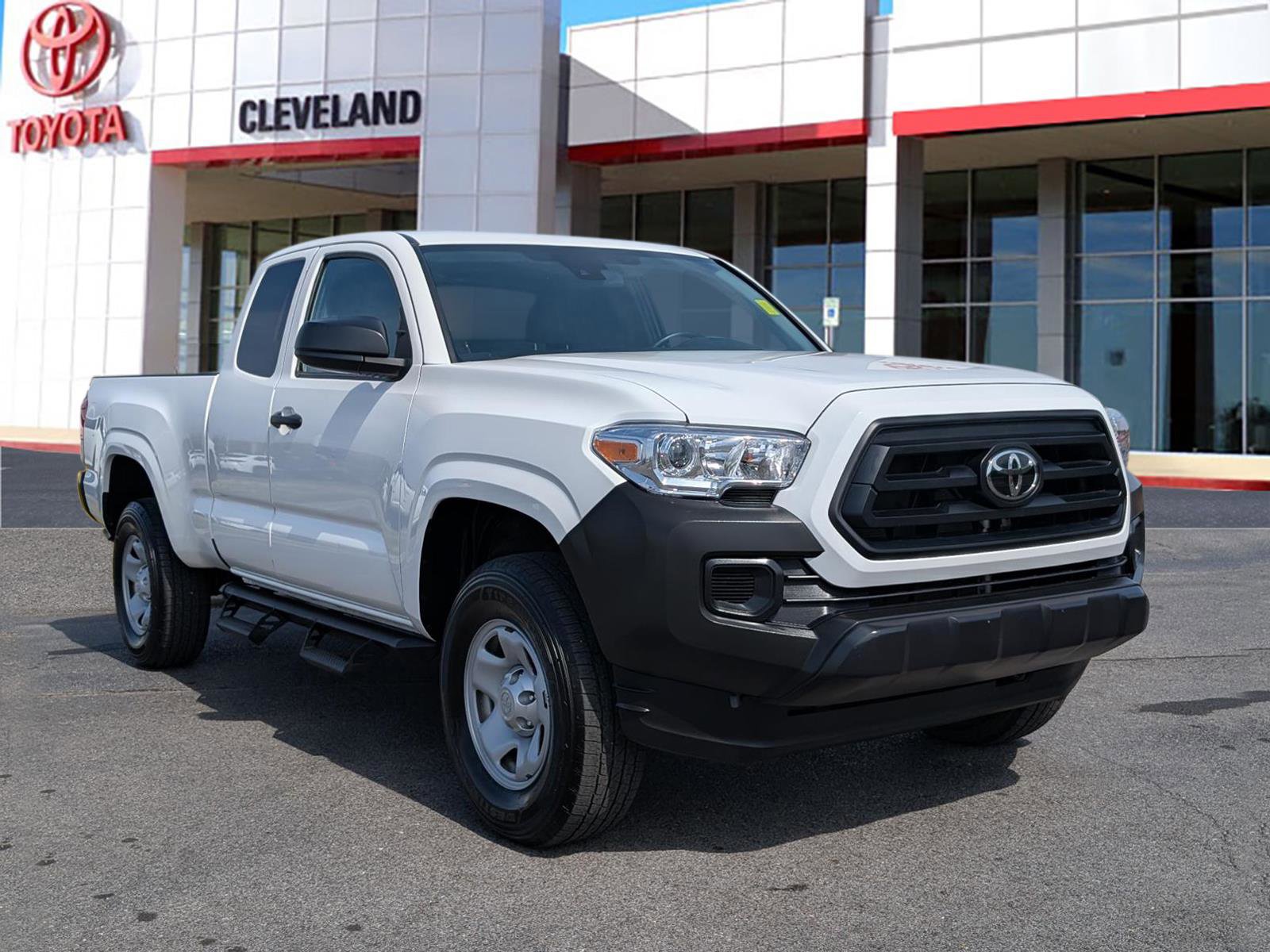 Used 2023 Toyota Tacoma SR video 2