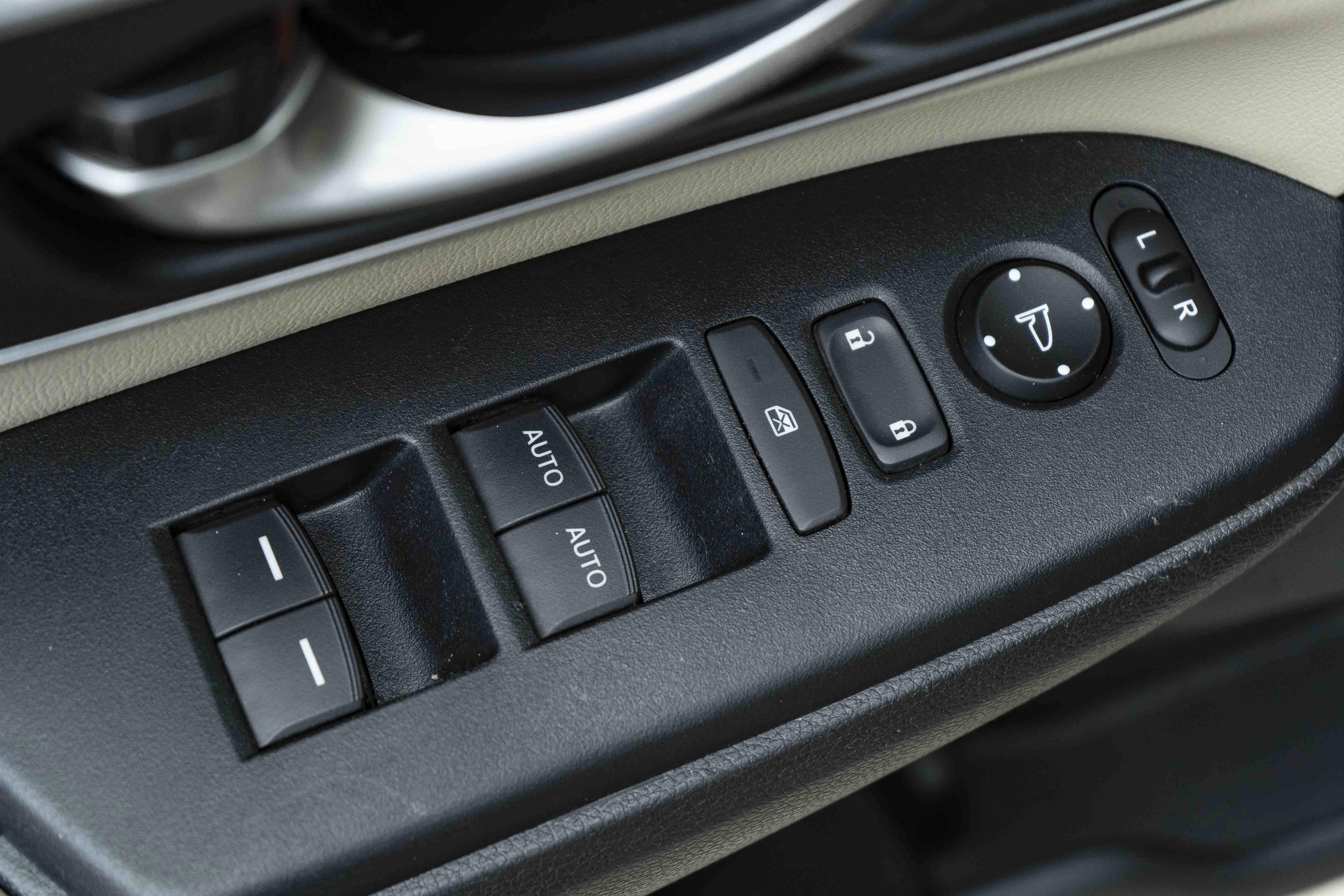 Used 2018 Honda CR-V EX-L image 37