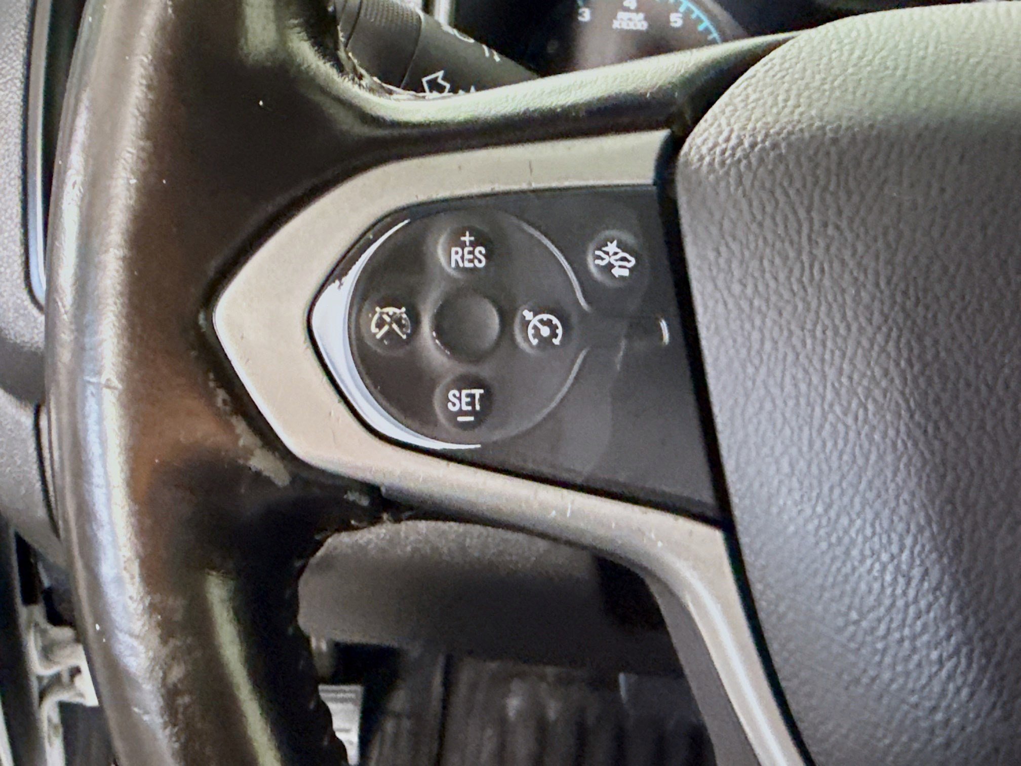 Used 2022 Chevrolet Colorado LT w/ Fleet Safety Package image 14