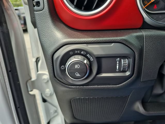 Used 2023 Jeep Gladiator Rubicon w/ Cold Weather Group AWD/4WD image 25