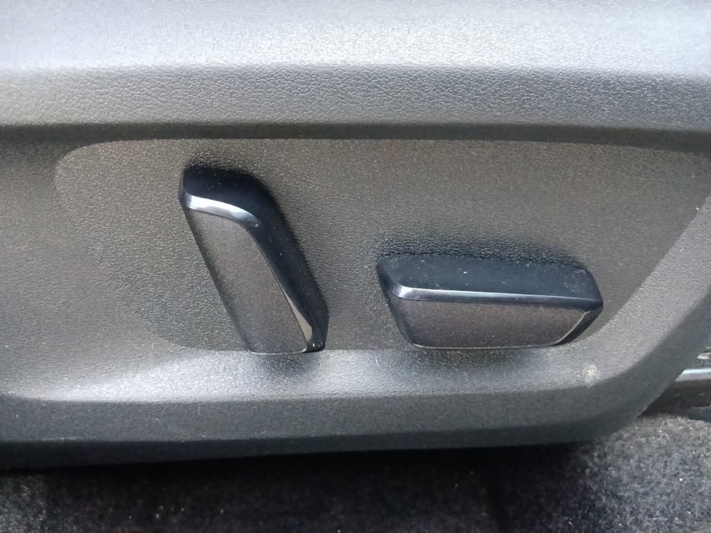 Used 2023 Nissan Rogue SL FWD image 33