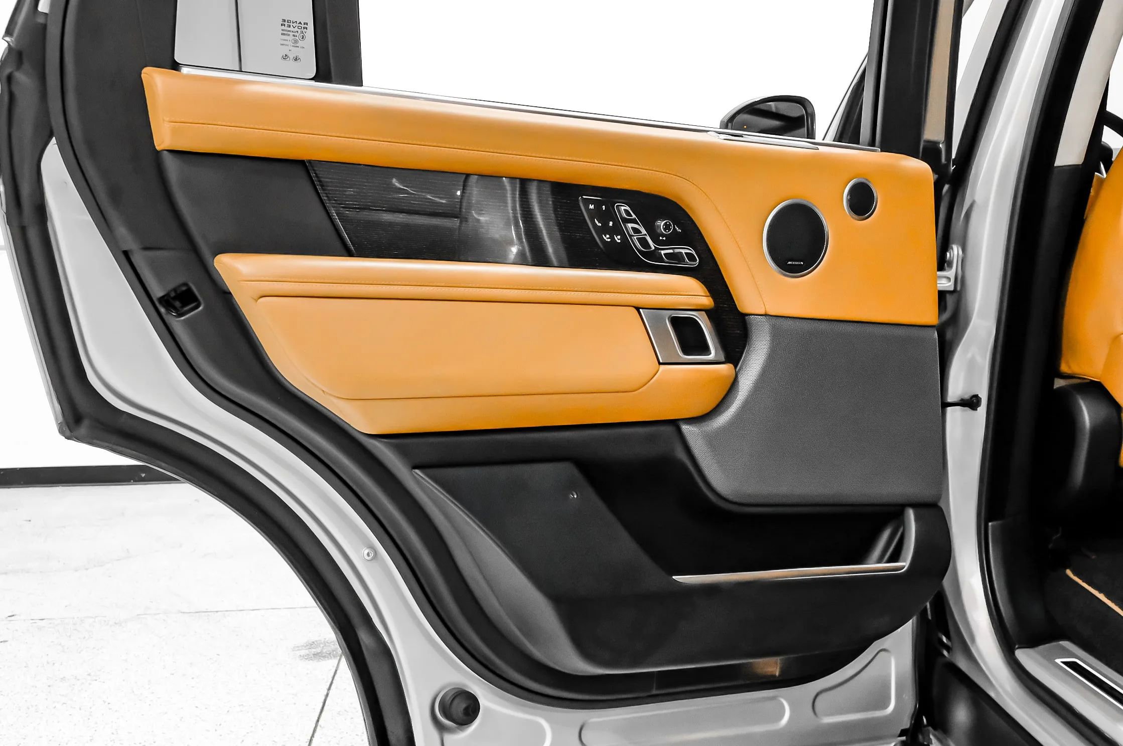 Used 2019 Land Rover Range Rover Long Wheelbase Autobiography image 54