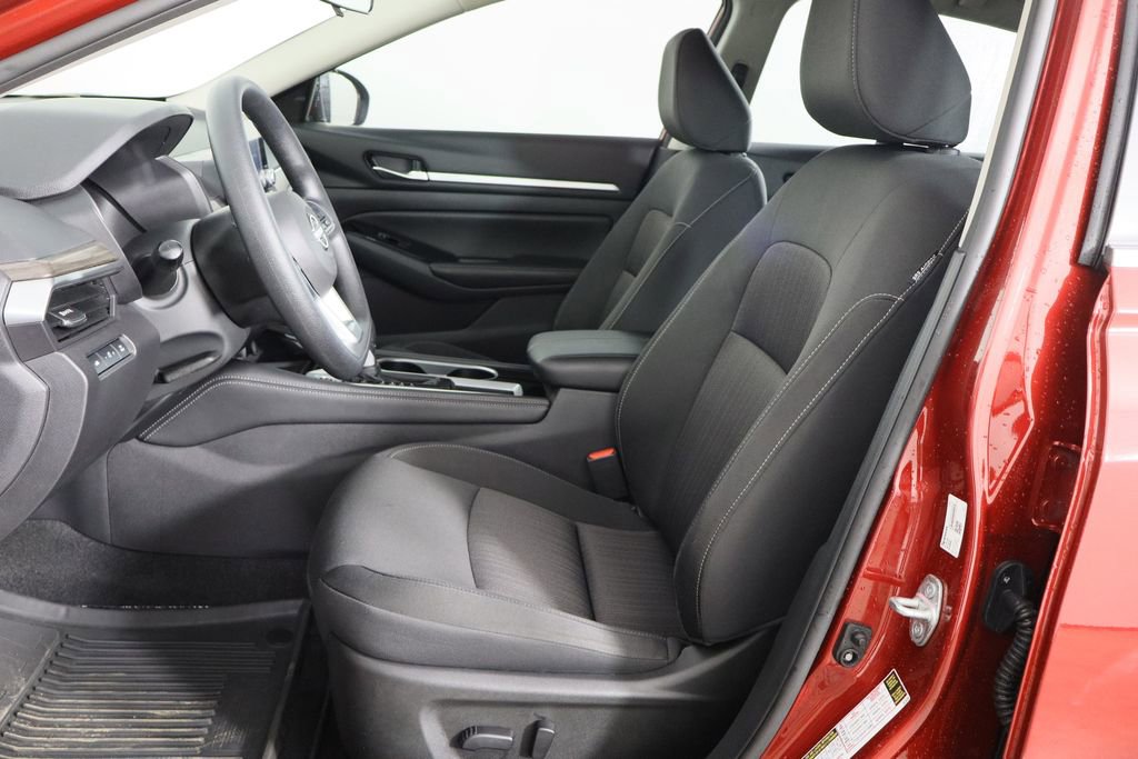 Used 2023 Nissan Altima 2.5 SV image 16