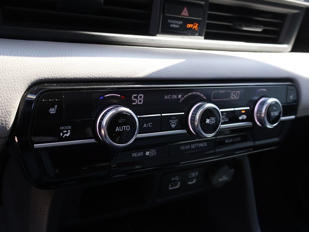Used 2025 Honda Pilot EX-L image 31