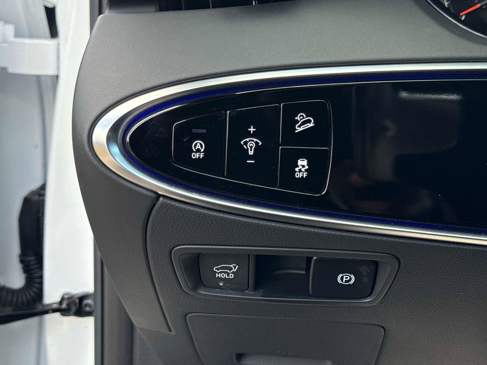 Used 2025 Genesis GV70 3.5T Sport w/ Sport Advanced Package image 29