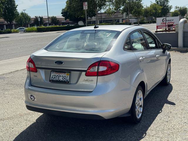 Used 2012 Ford Fiesta SEL w/ Race Red Interior Style Pkg FWD image 4