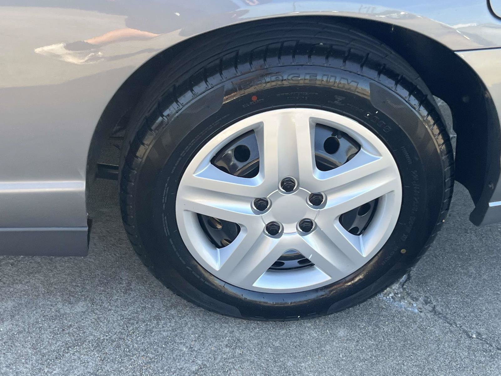 Used 2006 Chevrolet Monte Carlo LT w/ Preferred Equipment Group FWD image 9
