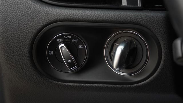 Used 2023 Porsche Macan image 23